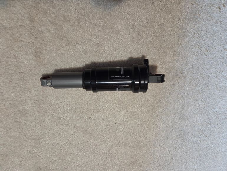 Used X-Fusion X-fusion shox 02 RLX 2010 bike — image 3 of 4