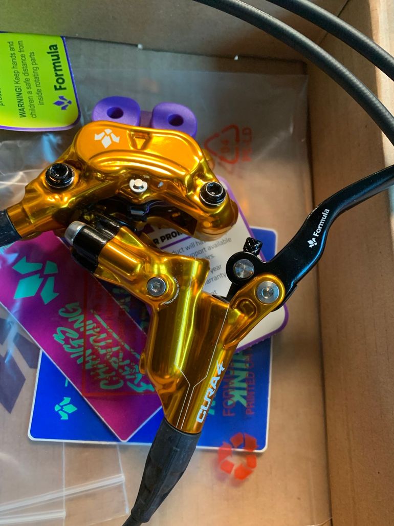 Used Formula Cura 4 Gold 2025 bike — image 1 of 4