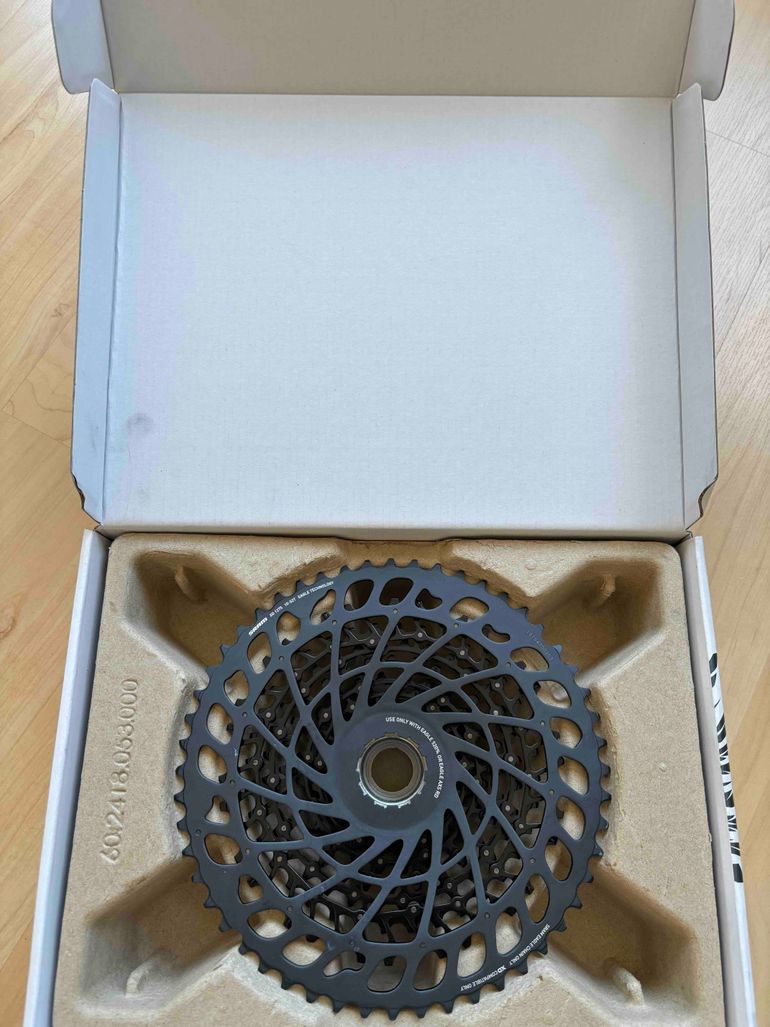 Used Sram XG-1275 Eagle Kassette 12-fach - 10-52 Zähne - schwarz 2025 bike — image 1 of 3