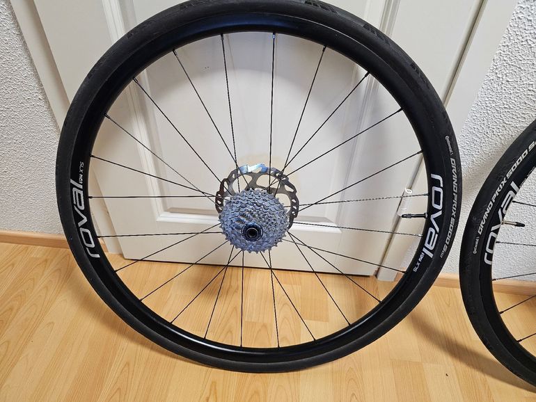 Used Roval SLX 2021 bike — image 5 of 6