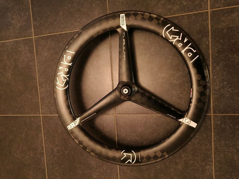 Pro threespoke disc wheel 2020