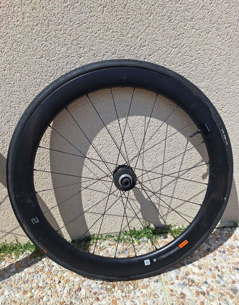 Used Giant Roues Giant SLR2 50 Disc 2023 bike — image 2 of 3