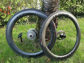 Used Roval rapide clx 1 black disc 2023 bike — image 1 of 9