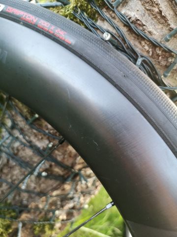 Used Roval rapide clx 1 black disc 2023 bike — image 8 of 9