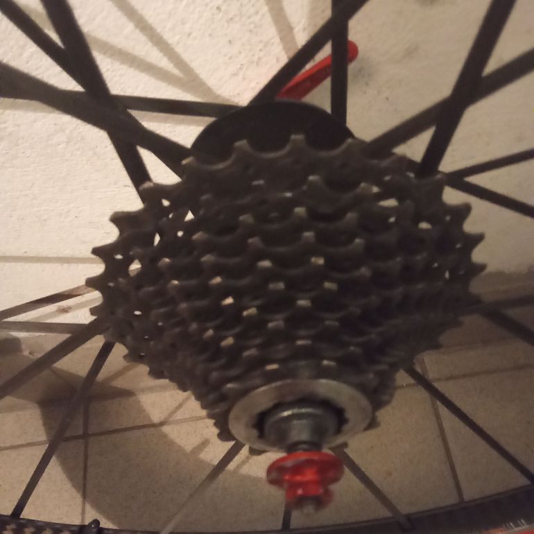 Used Mavic carbon slr 2014 bike — image 7 of 11