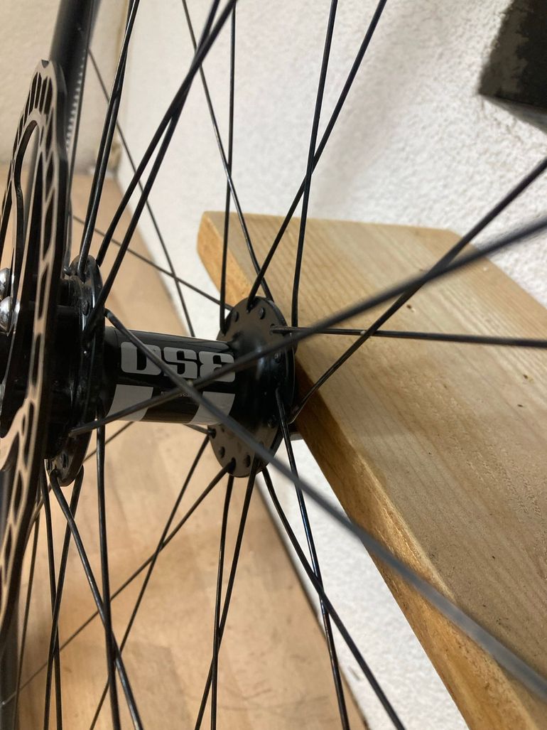 Brugt Dt Swiss R 470 dB disc 2020 bike — billede 3 af 7