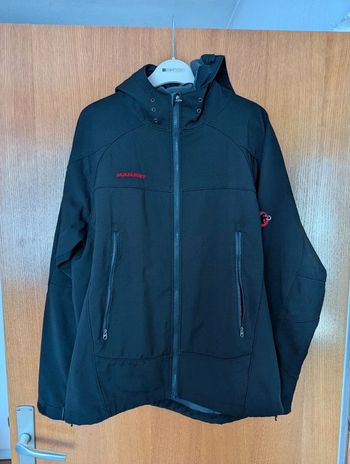 Used Mammut Softshell - size L 2021 Outdoor Clothing