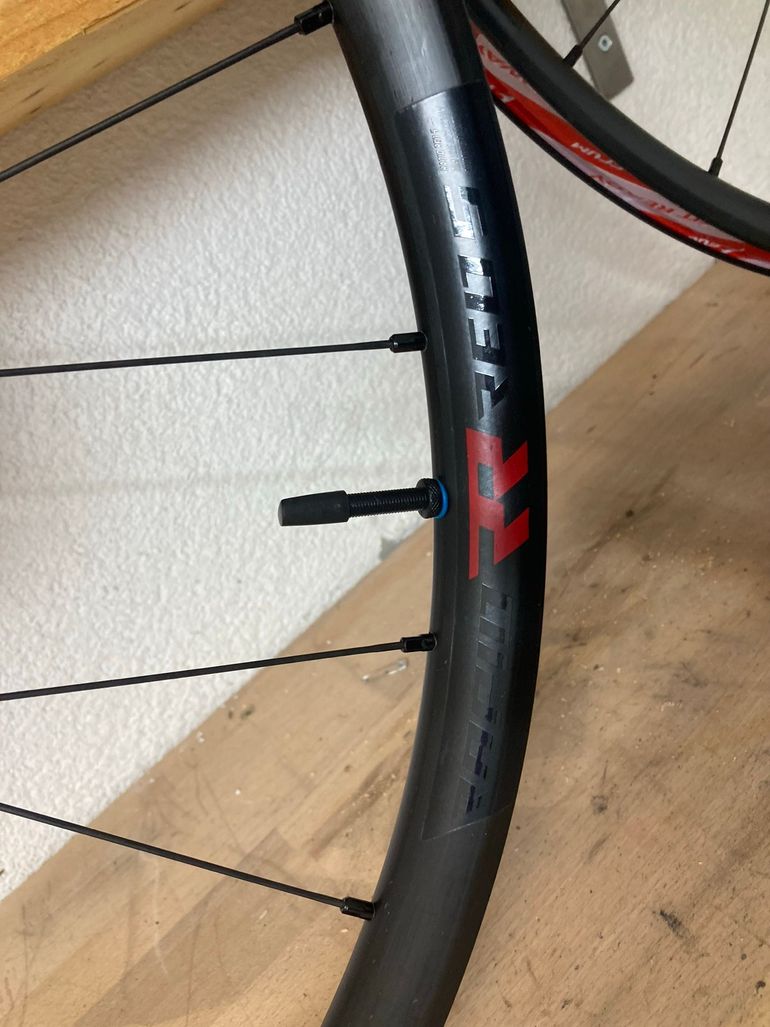 Brugt Fulcrum Rapid Red 5 Disc Alu 2023 bike — billede 5 af 7