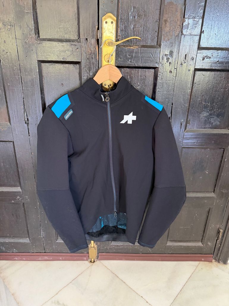 Assos equipe rs johdah 2023