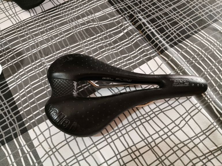 Used Sella Italia Max srl gel flow bike — image 2 of 4