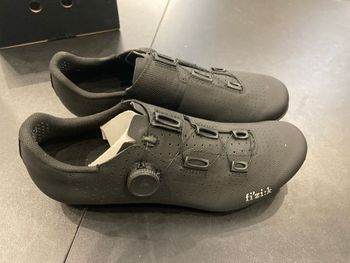 Used Fizik tempo decos-Carbon 2024 bike