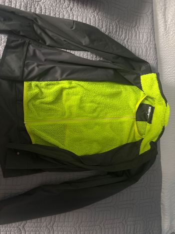 Used Castelli ultimate alpha jacket 2025 bike — image 2 of 3