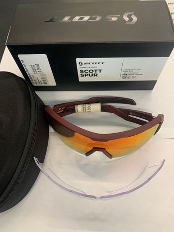 Scott, spur