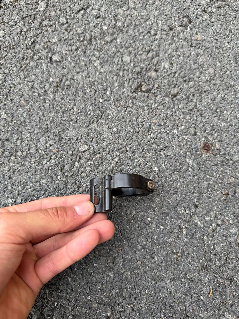 Used Shimano collier de dérailleur avant 2021 bike — image 2 of 3