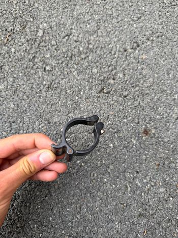 Used Shimano collier de dérailleur avant 2021 bike — image 3 of 3