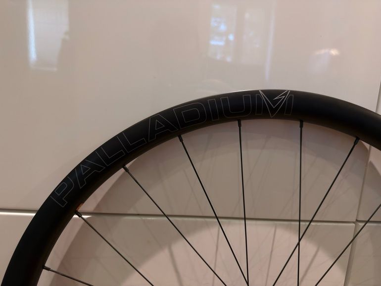 Velomann Palladium 33mm Carbon Wheelset 2025