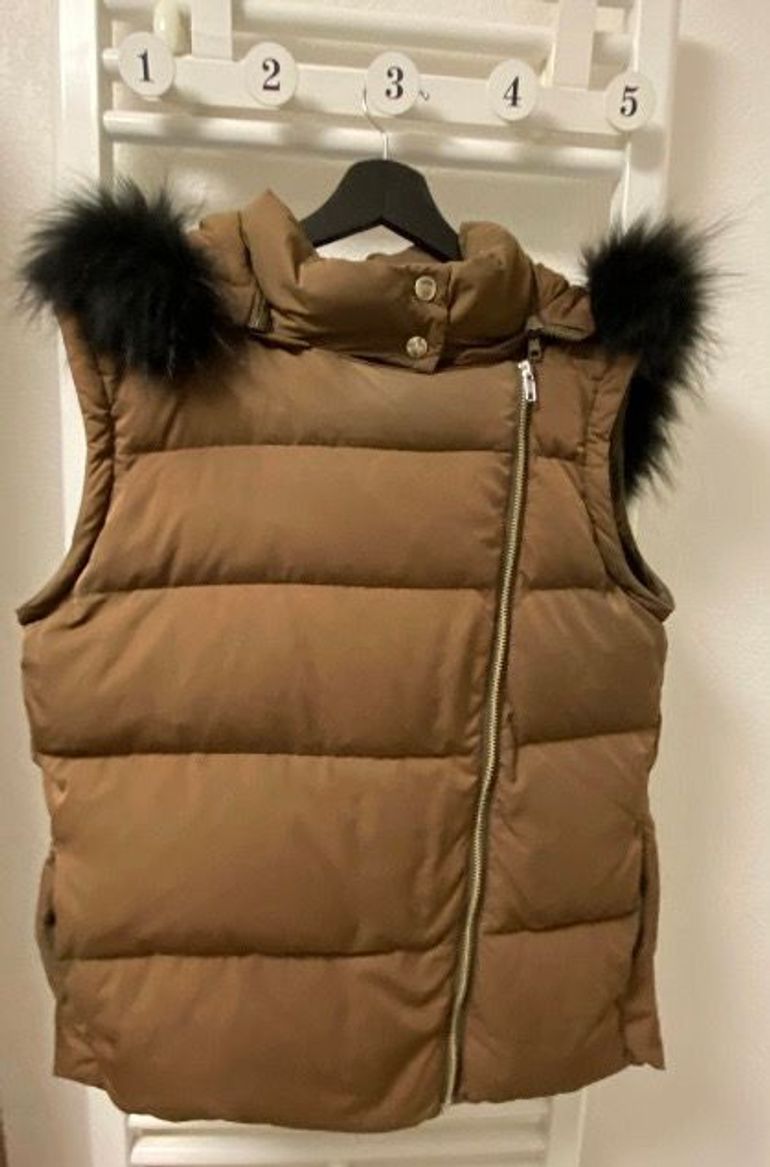 Used maje Superbe Doudoune femme marque ,duvet et plume Kaki et Noir 2022 bike — image 3 of 13