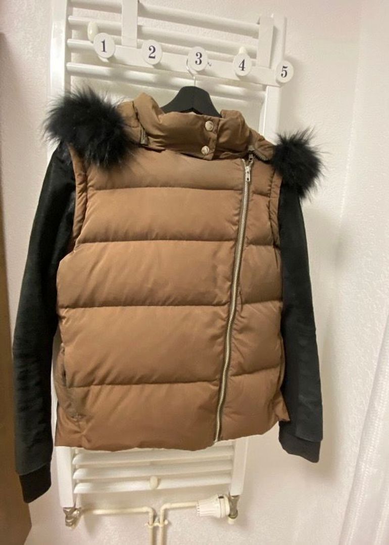 Used maje Superbe Doudoune femme marque ,duvet et plume Kaki et Noir 2022 bike — image 1 of 13