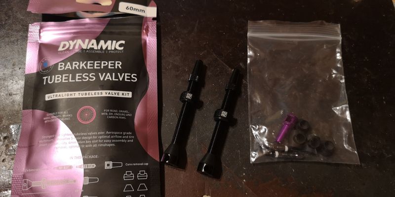 Gebrauchtes Dynamic Barkeeper TUBELESS VALVES 60mm black kit 2025 Tyres & Tubes