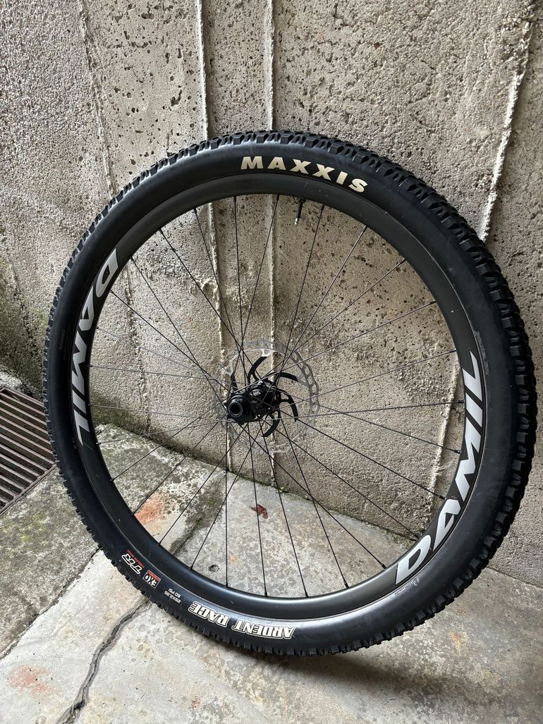Damil carbonio 29 2024 bike usato — immagine 3 di 10