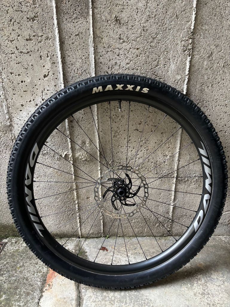 Damil carbonio 29 2024 bike usato — immagine 4 di 10