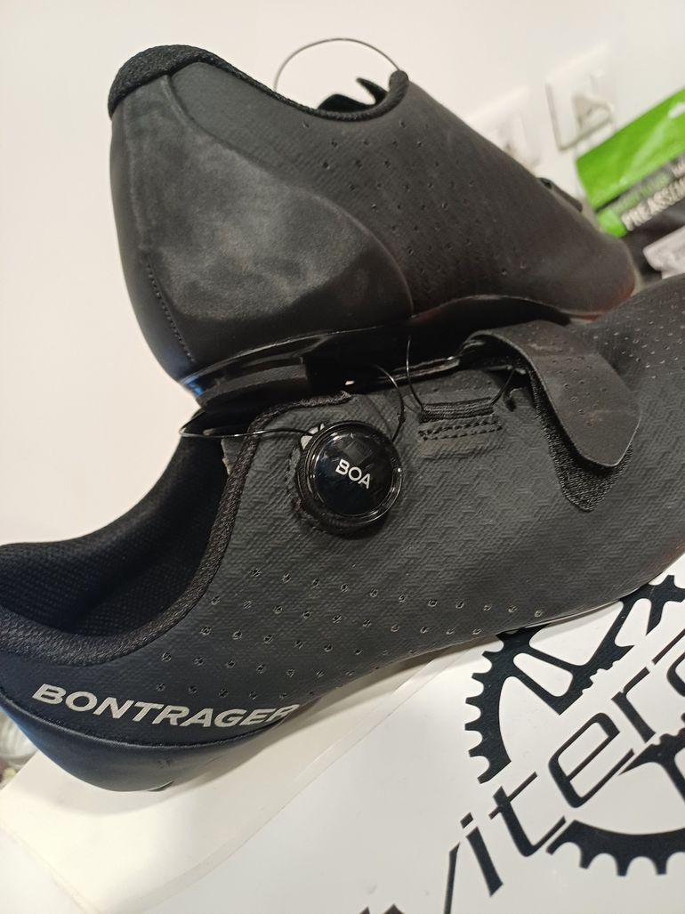 Used Bontrager SCARPE BDC  CIRCUIT ROAD black 43 - 5253257 2024 bike — image 2 of 2