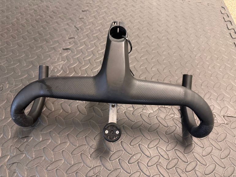 Used exs Aerover 2024 bike — image 1 of 6
