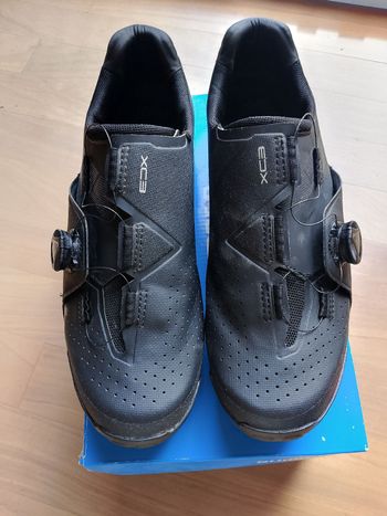 Used Shimano SH-XC300 Cycling Shoes