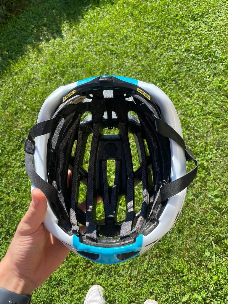 Tweedehands Kask valegro pt sky bike — afbeelding 2 van 12