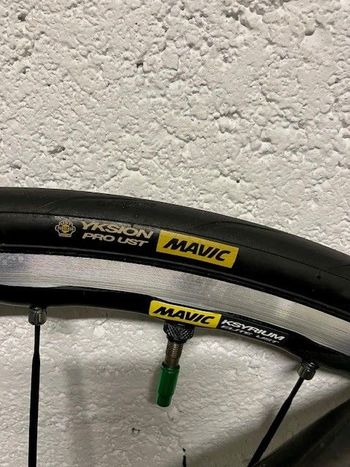 Used Mavic Ksyrium elite ust 2019 bike — image 3 of 5