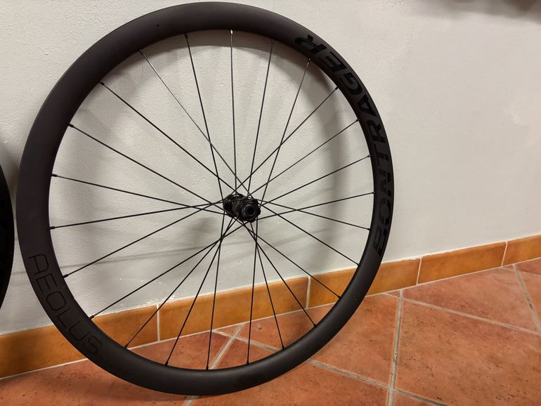 Używany Bontrager AEOLUS PRO 37 2021 bike — zdjęcie 2 z 5