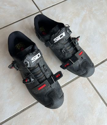 Použité Sidi Chaussures VTT Sidi Dragon 5 SRS – Taille 43 – Semelle carbone 2024 Cycling Shoes
