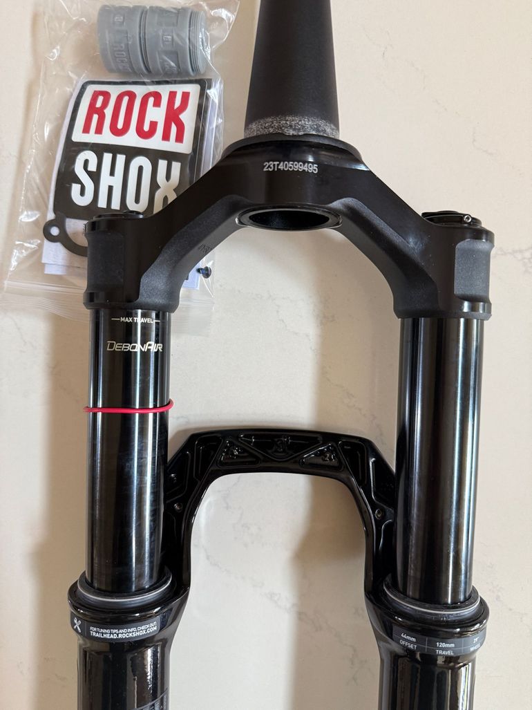 Used RockShox SID ULTIMATE RACEDAY 2 Remote 2024 bike — image 8 of 19