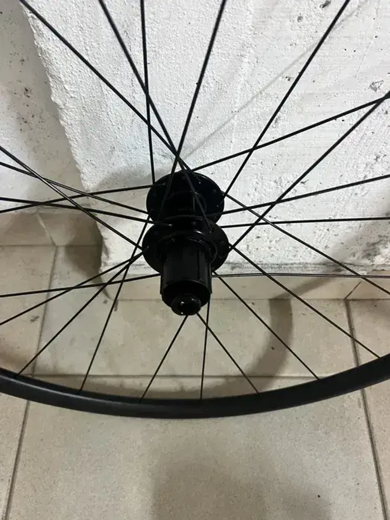 Used Dt Swiss R470 2025 bike — image 2 of 3