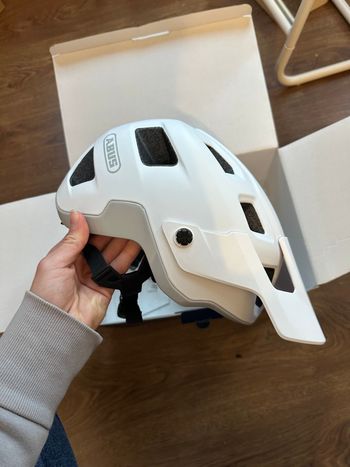Käytetty ABUS Modrop Polar white 2025 Cycling Accessories