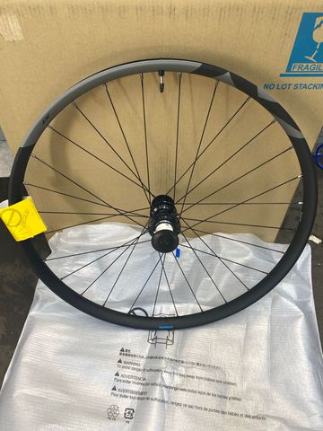 Gebrauchtes Shimano MT8210 XT 29” microspline wheelset 2025 Wheels