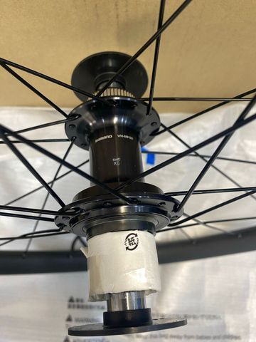 Gebrauchtes Shimano MT8210 XT 29” microspline wheelset 2025 bike — Bild 2 von 8