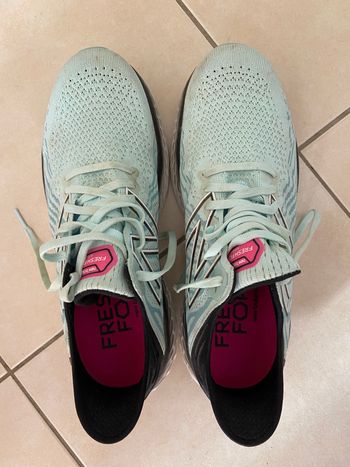 Käytetty New Balance Chaussures New Balance T41, 5 Running Shoes