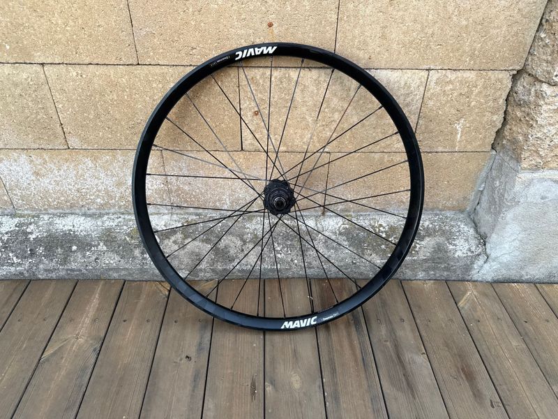 Käytetty Mavic DEEMAX DH 27.5 157x12 (almost new) 2025 Wheels