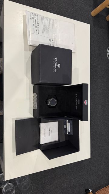 Used taghueur connected 2018 Electronics
