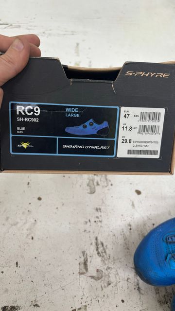 Used Shimano Scarpe per ciclismo in carbonio 2023 Hiking