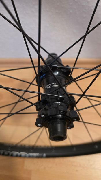 Used Sunringle Düroc SD37 Expert 2023 bike — image 4 of 11