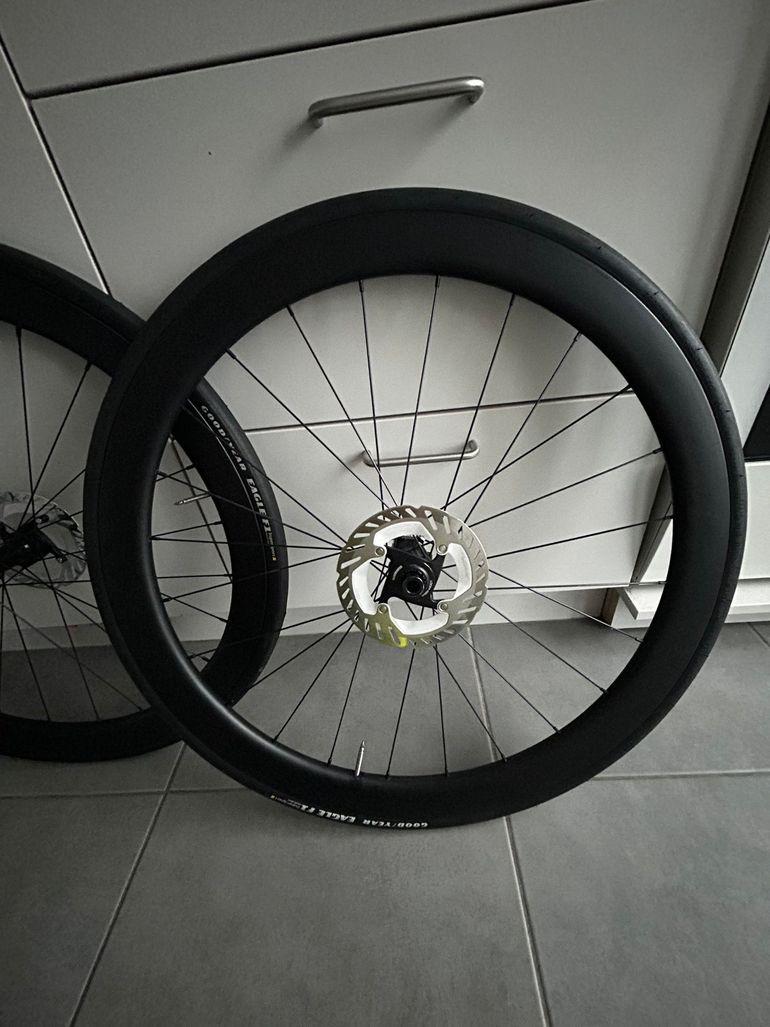 Used Dt Swiss Handmade 2025 bike — image 2 of 3