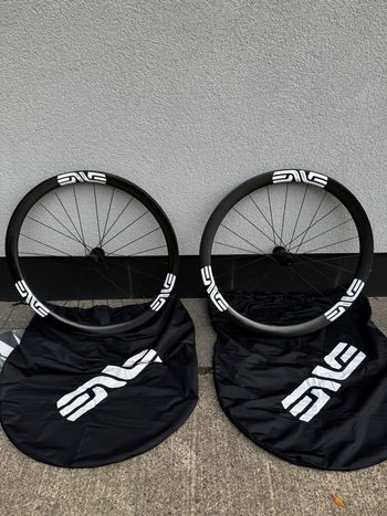 Used ENVE SES 3.4 Wielset NIEUW!! 2025 Wheels