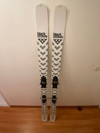 t*y様 ※シーズン終盤特価【Black Crows CORVUS】 t*y様 ※シーズン終盤特価【Black Crows CORVUS】 Black Crows