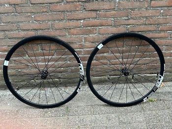 Used Dt Swiss DtSwiss P1800 23 Disc Wheels