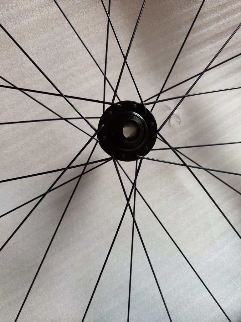 Brugt Cuore Roues Carbone Disque 2025 bike — billede 4 af 9