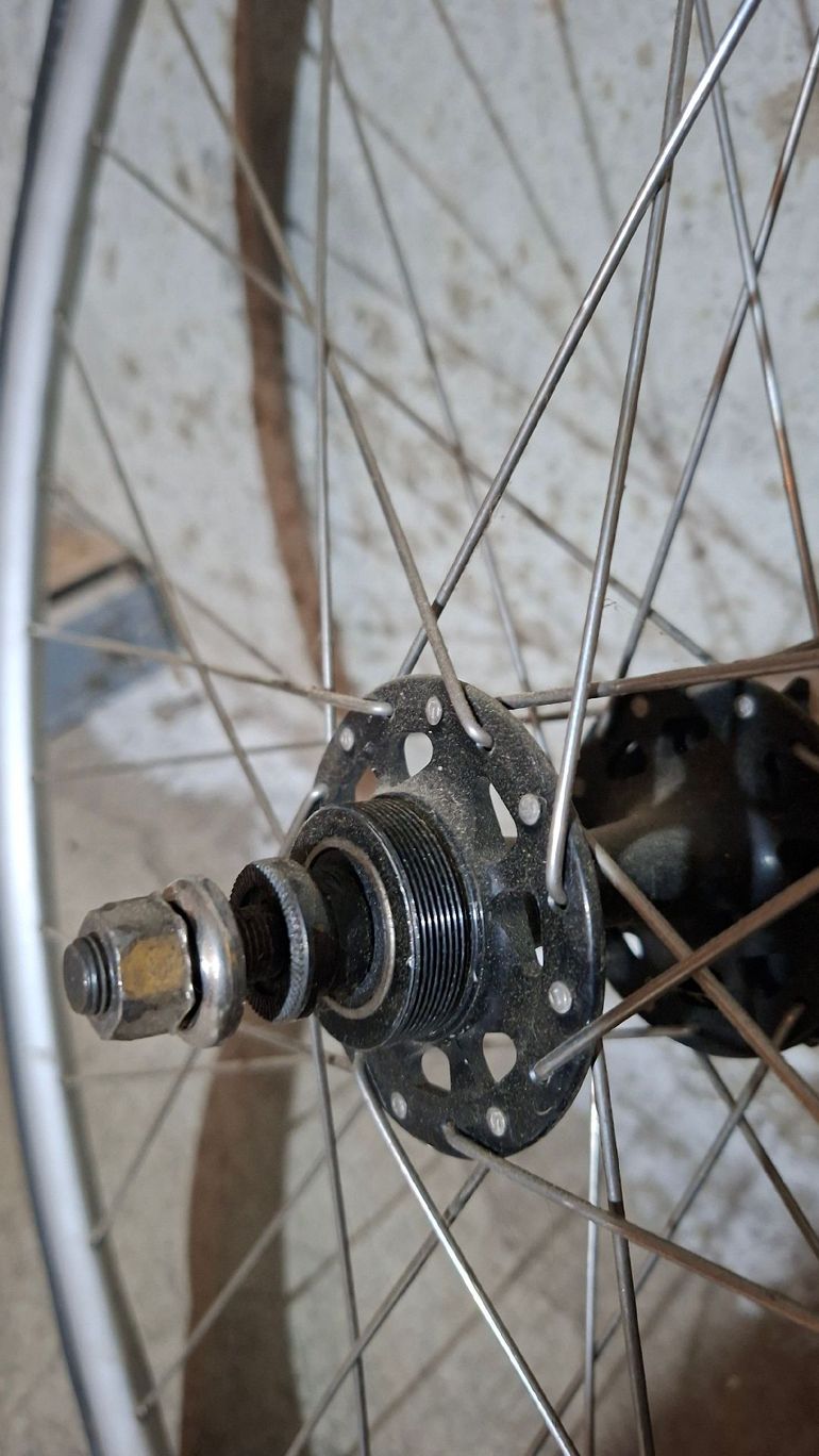 Used fixed 2018 bike — image 3 of 3