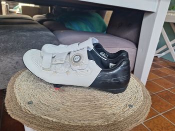 Used Shimano RC502 2025 Cycling Shoes