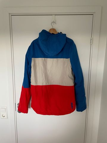 Used Bench ERRAND Ski and Snowboard Jacket 2020 bike — image 8 of 9